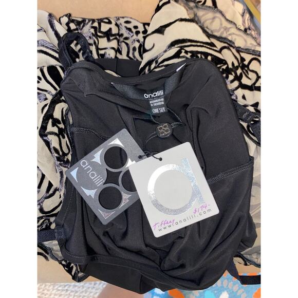 NWT Analili One Size Stunning Top Bland Adjustable Strap with Flowy Overlay - Picture 10 of 12